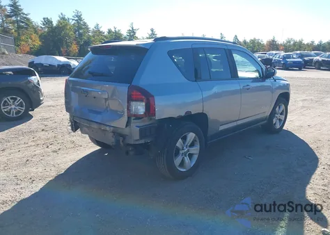 2016 Jeep Compass Latitude из США, поврежденный, VIN 1C4NJDEB1GD759490